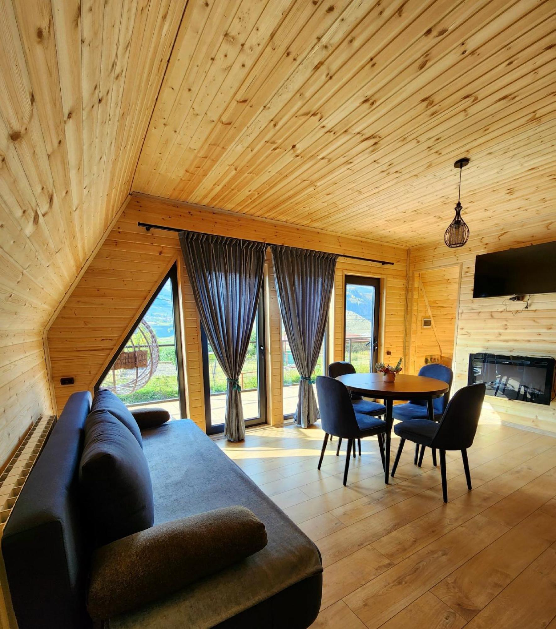 Magic Hut_Kazbegiヴィラ 部屋 写真